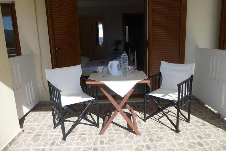 Anesis Apartments Agia Marina  Zewnętrze zdjęcie