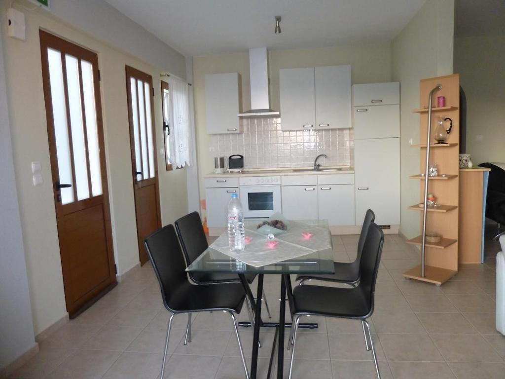 Anesis Apartments Agia Marina  Zewnętrze zdjęcie